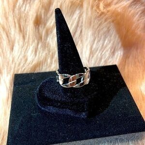 💖Fashion Circle Stainless Steel Hollow Out Ring Silver Tone Sizes7, 8, 9, 10&11